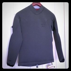 NWT Xcel Mens 2mm Rash Guard